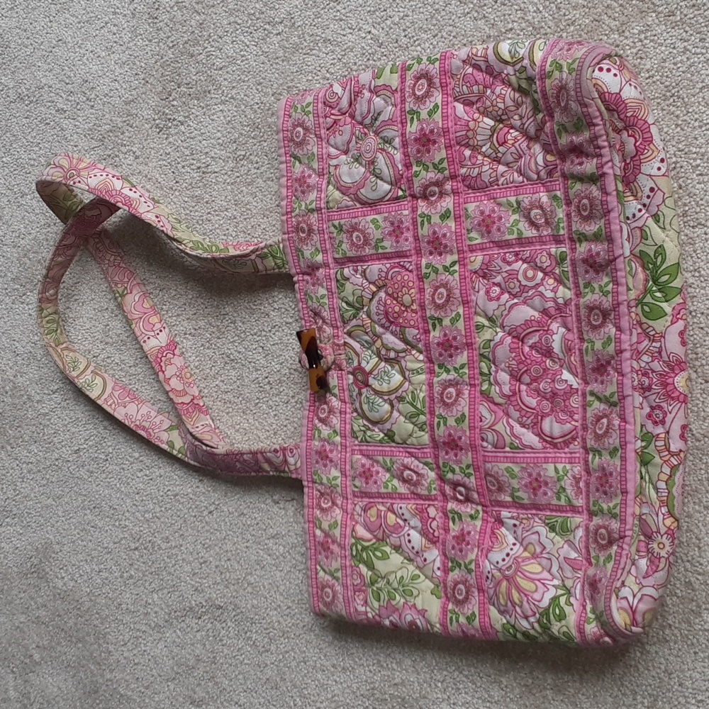 *buy 2 get 1 free** Vera Bradley small tote